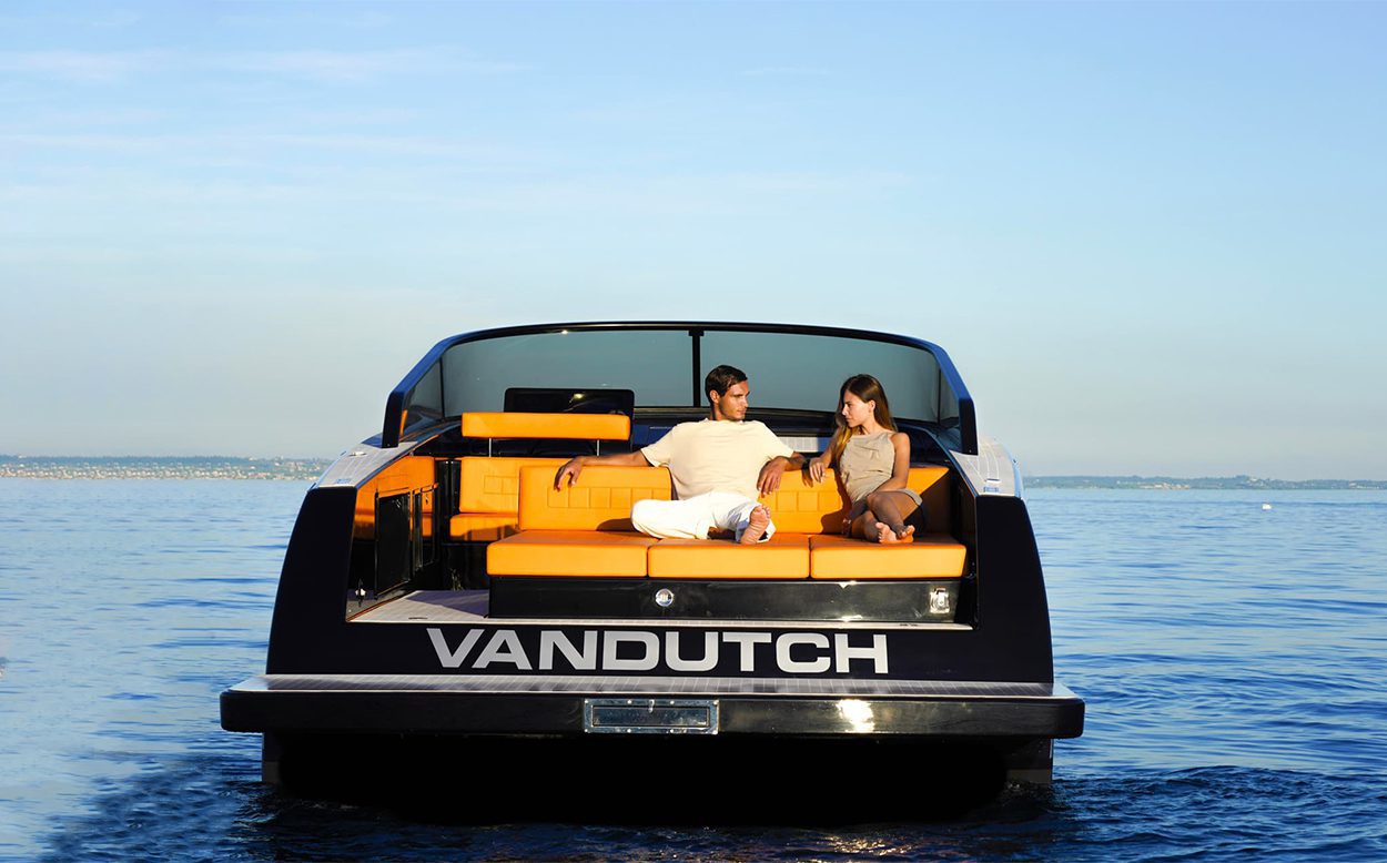 VANDUTCH 40 BLACK